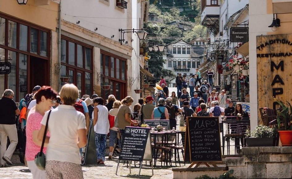 Bilanci i turizmit 2023, 1 milione italiane, Kosova ze 43 per qind te totalit